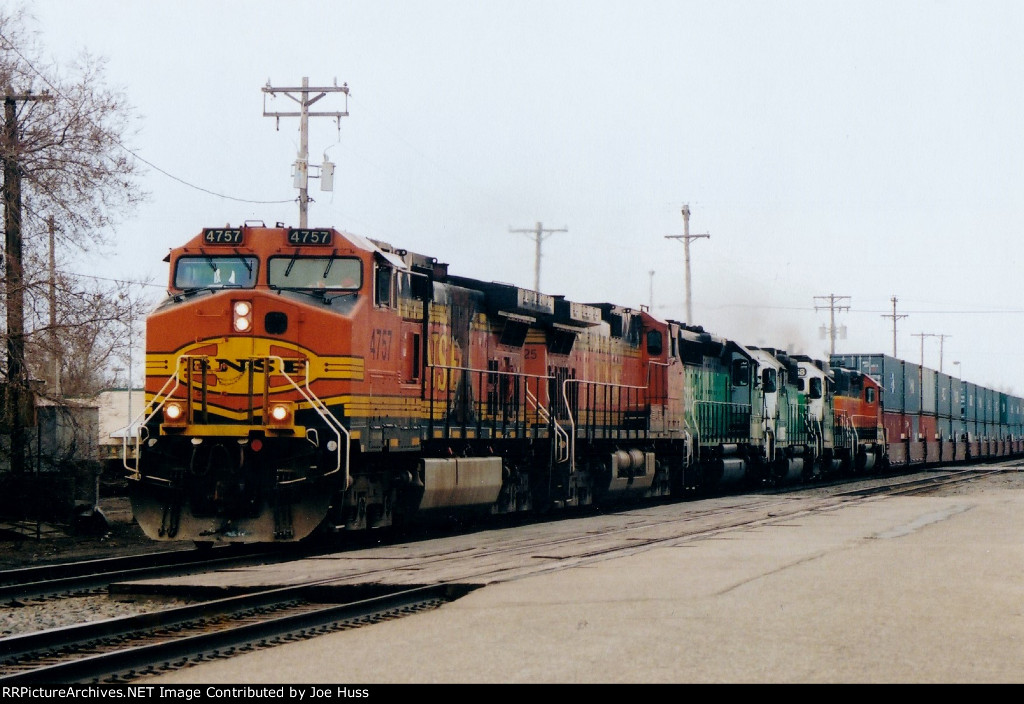 BNSF 4757 West